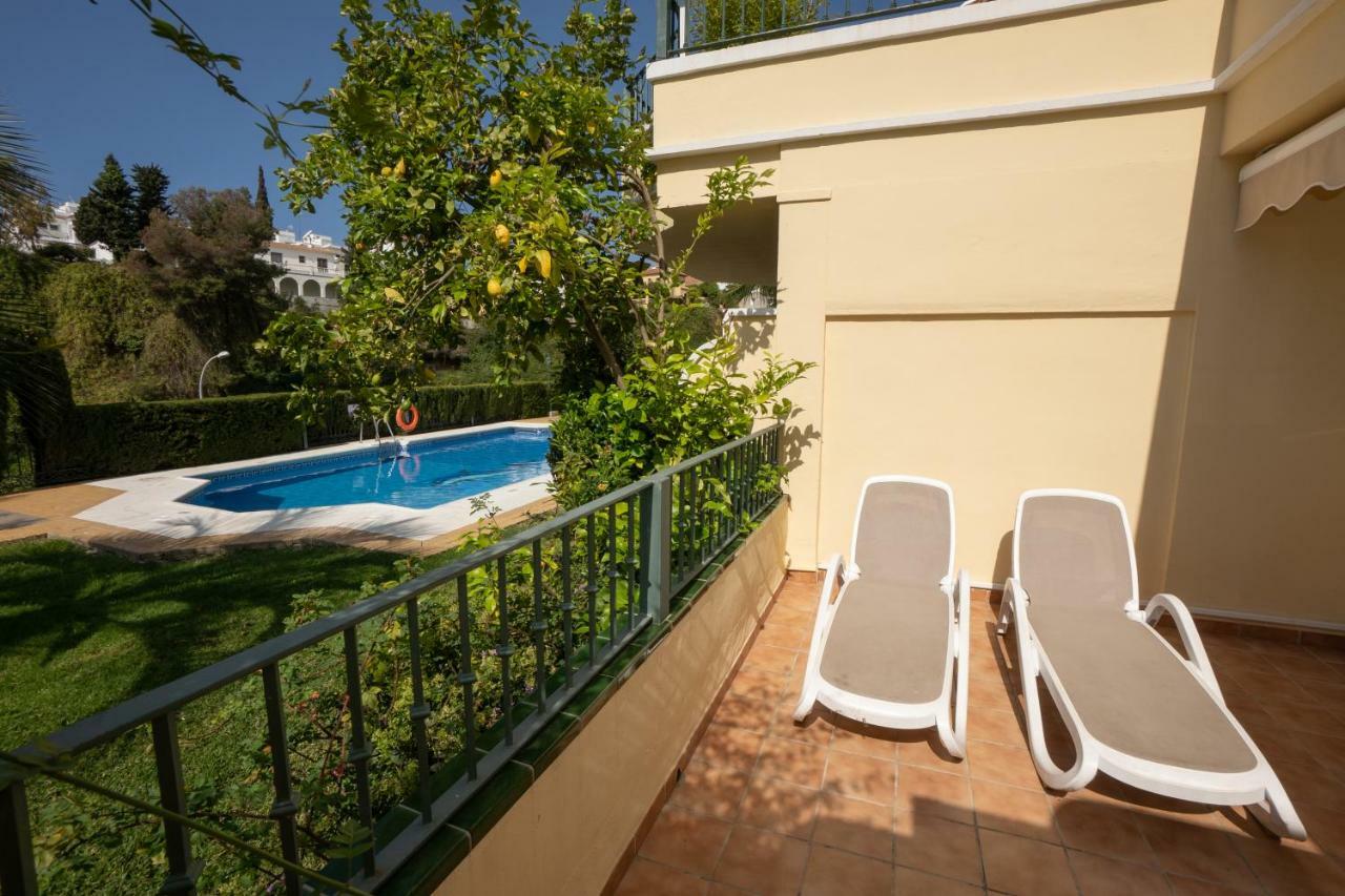 Jardines De Burriana 13 Menyber Apartman Nerja Kültér fotó