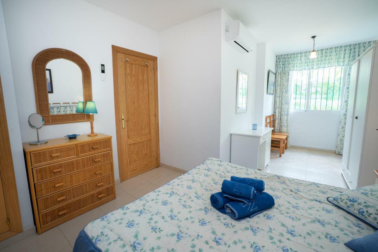 Jardines De Burriana 13 Menyber Apartman Nerja Kültér fotó