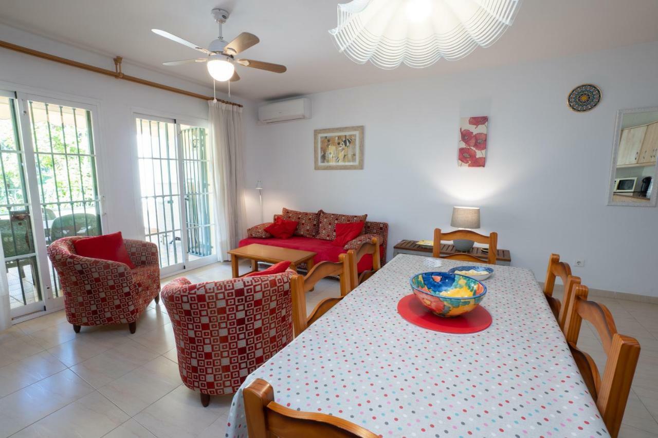 Jardines De Burriana 13 Menyber Apartman Nerja Kültér fotó